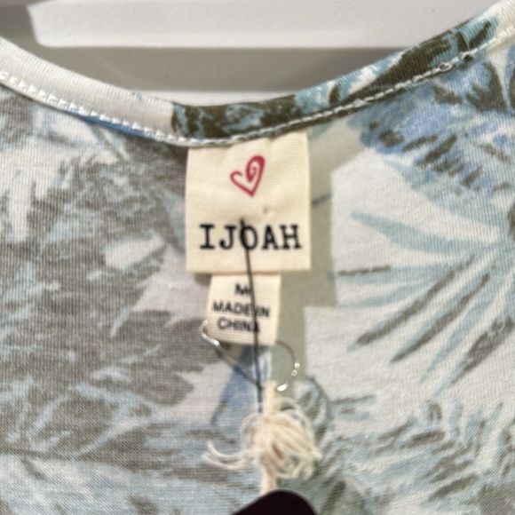 Tropical dress nwt medium - Picture 2 of 4